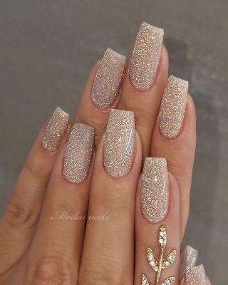 Elevate your manicure with Champagne Shimmer