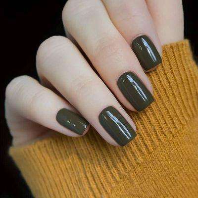 Olive green nails are a versatile choice