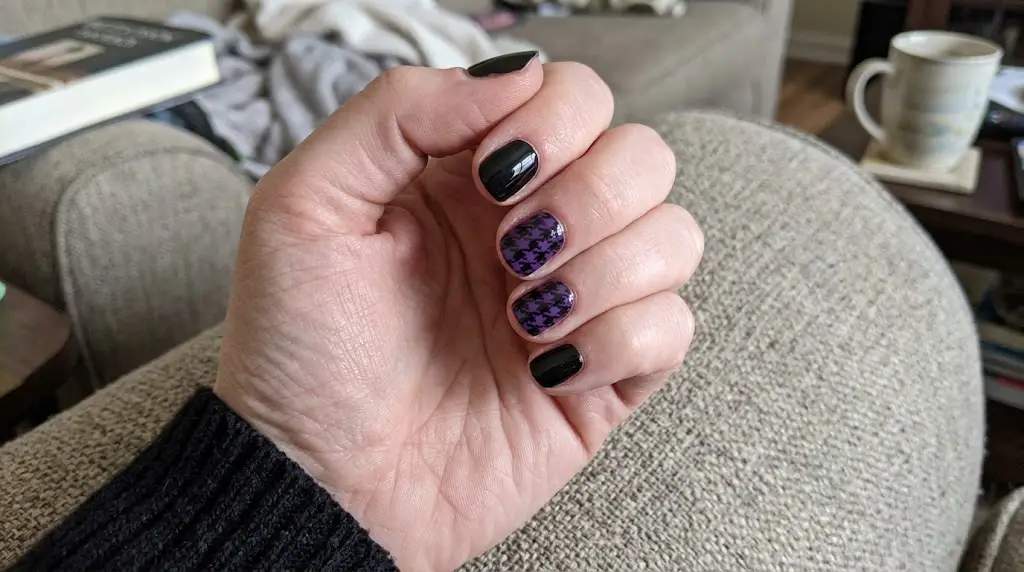 Black and Purple Houndstooth Accent Nails
