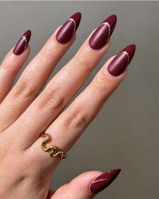 Cherry Mocha mob wife nails