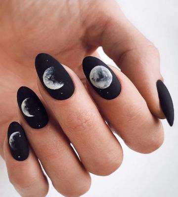 Full Moon Nails 