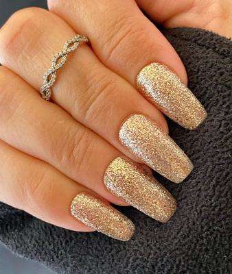 Gold or silver nails are perfect for special occasions