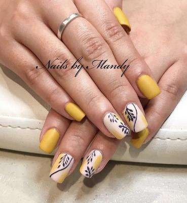 Yellow Accent Nail