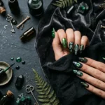 Halloween Green Nails idea
