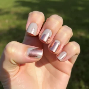 Rose-Gold Foil Flakes Rose-Gold Foil Flakes