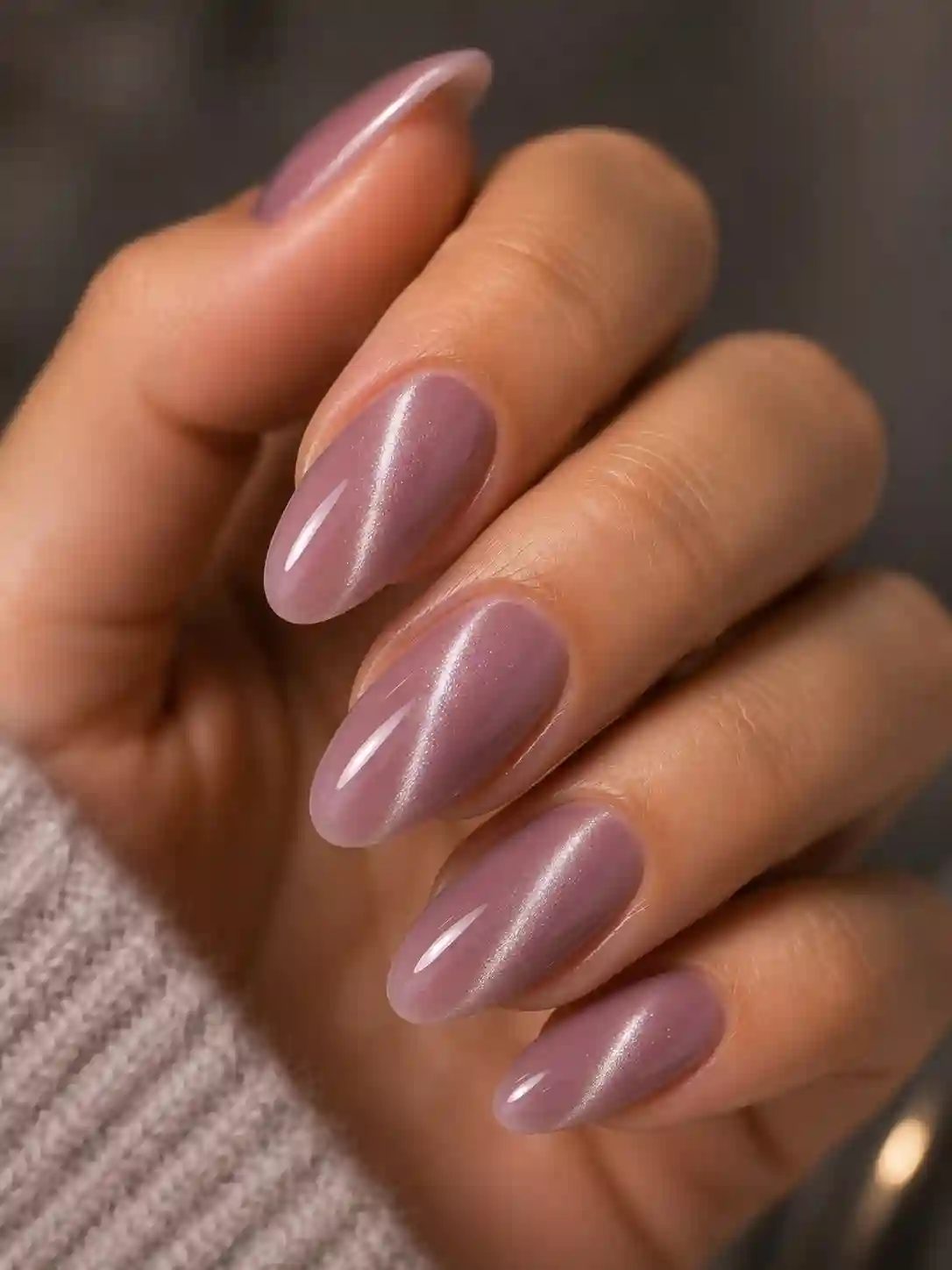 Mauve milk cat-eye shimmer