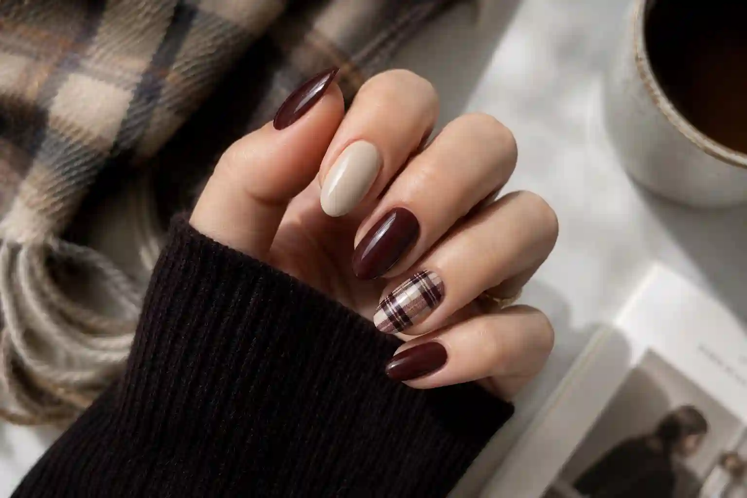Plaid Accent Nails