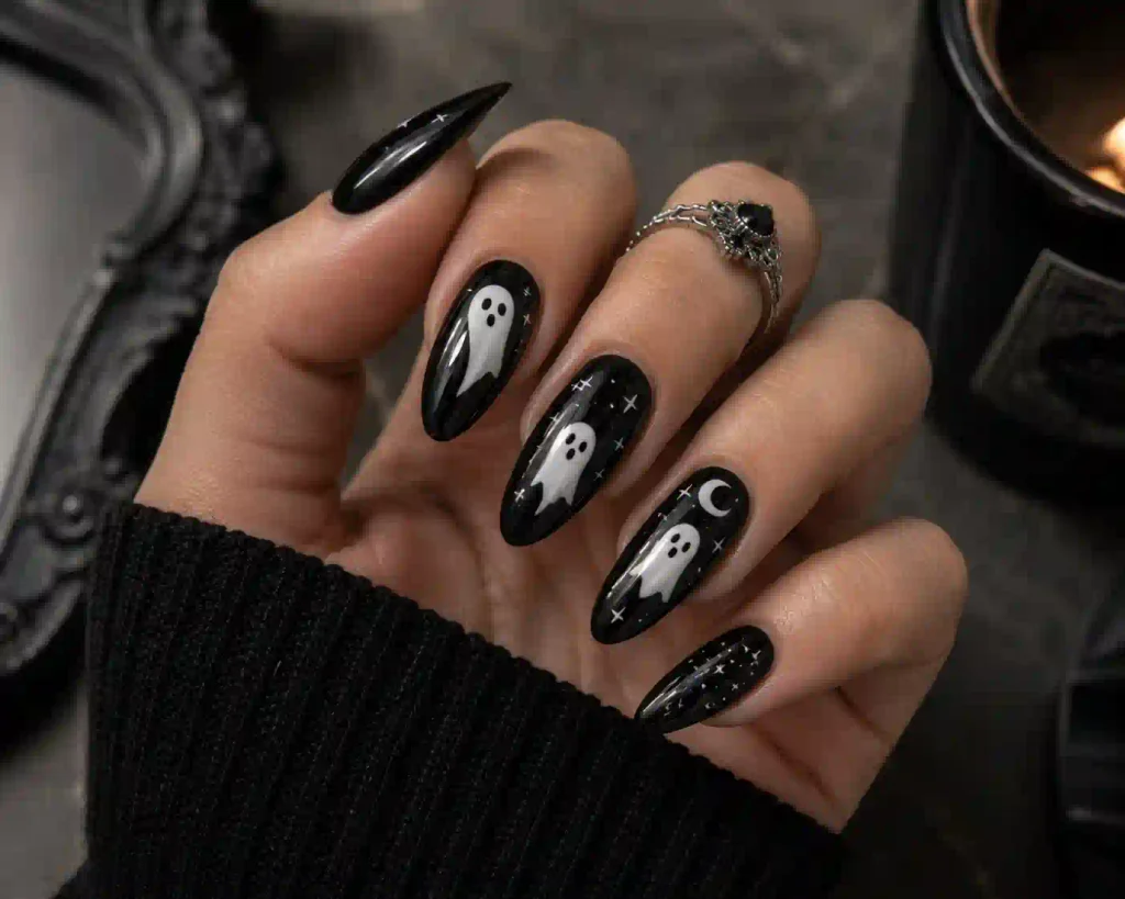 Witch Hat Accent Nail 